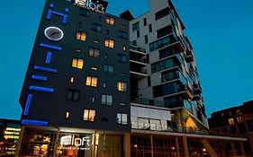 Hotel Aloft Schuman  3*